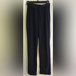 Nike Dri fit leggings. Excellent condition.  Size M
